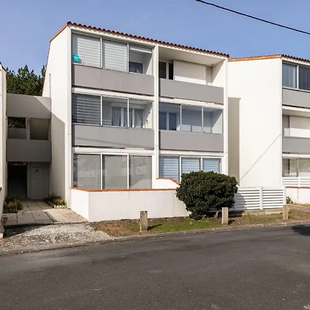 A 600m De La Plages Des Becs, Pour 2 La Paree Preneau
