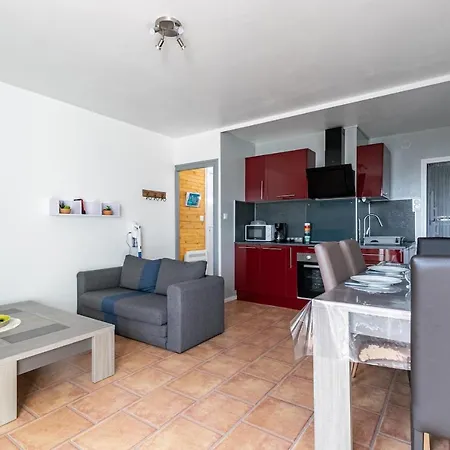 A 600m De La Plages Des Becs, Pour 2